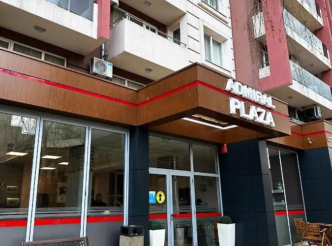 Appartement Admiral Plaza , Large Swimming Pool , 5 Min Walking To The *