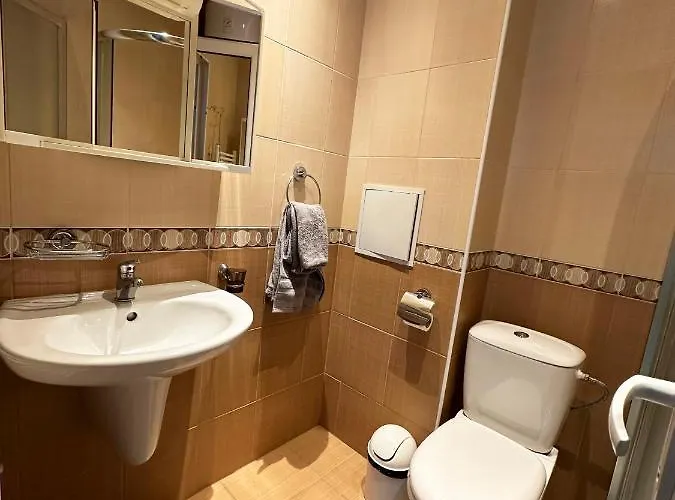 Apartament Admiral Plaza , Large Swimming Pool , 5 Min Walking To The Słoneczny Brzeg